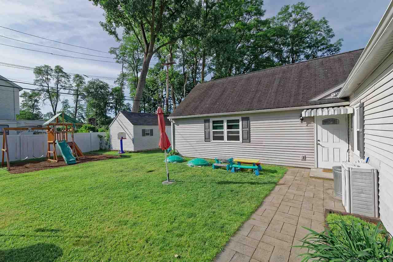 1101 Roberta Road Rotterdam, NY 12303 - Photo 39 of 43 Photo 39