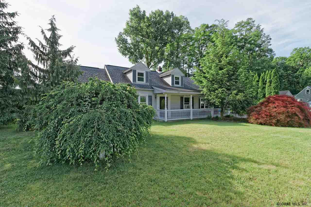 1101 Roberta Road Rotterdam, NY 12303 - Photo 4 of 43 Photo 4