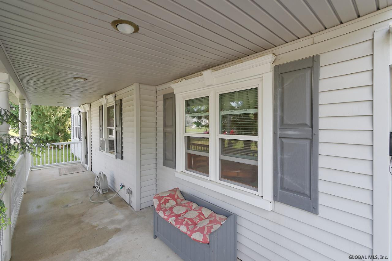 1101 Roberta Road Rotterdam, NY 12303 - Photo 6 of 43 Photo 6