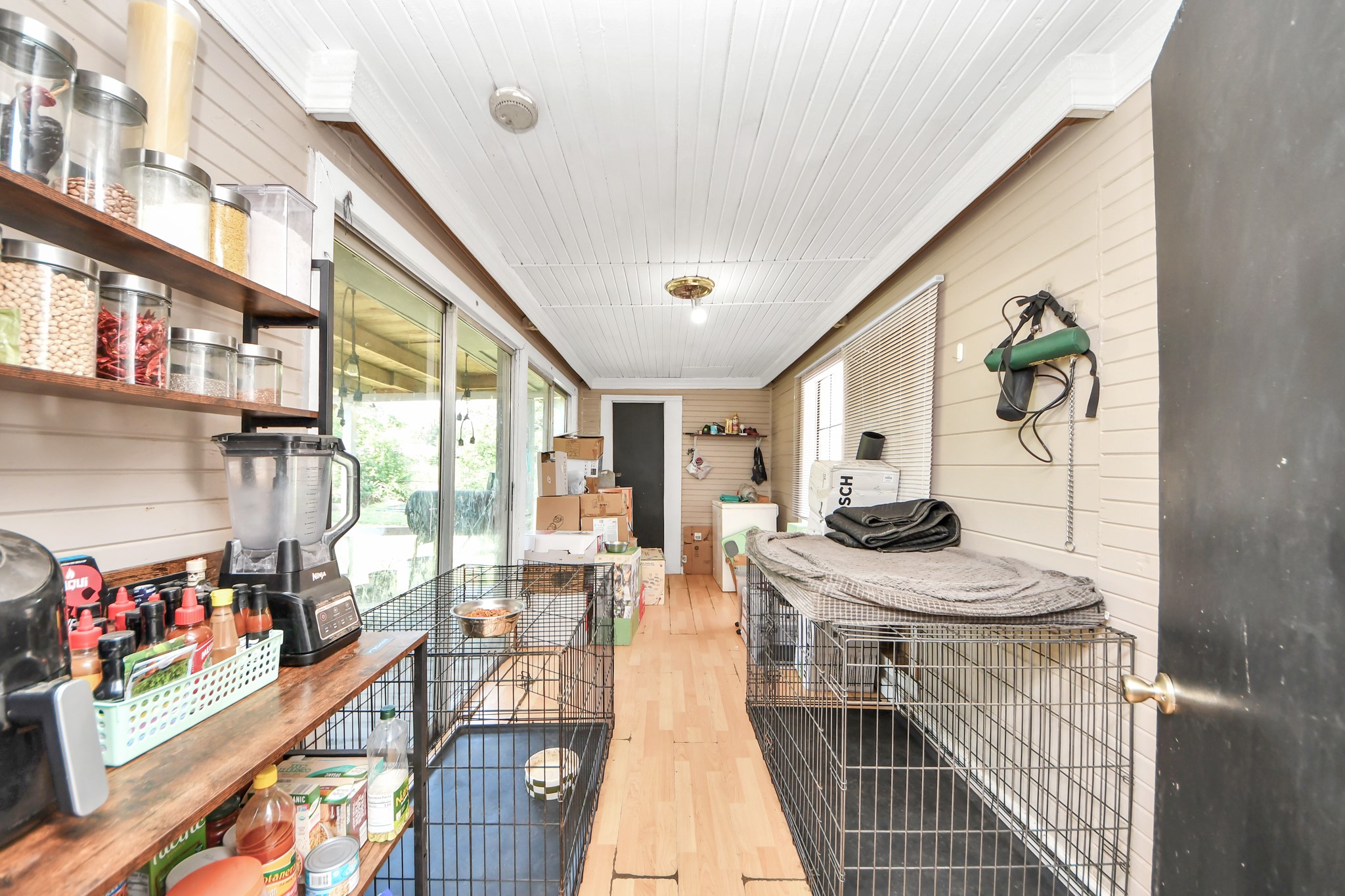 1806 Miami Road Pasadena, TX 77502 - Photo 14 of 34 Extra Room could be sunroom or just extra storage.