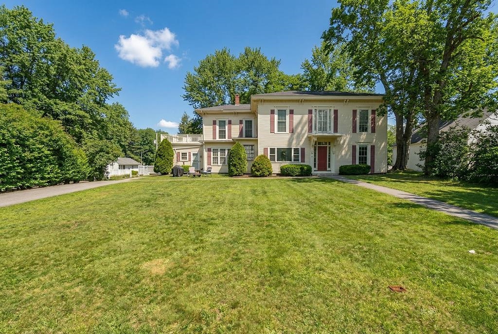 223 High Street Somersworth, NH 03878 - Photo 1 of 23