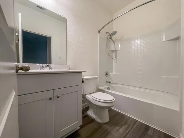 $2,100 | 1340 Fleckman Drive, Fort Worth, TX 76052