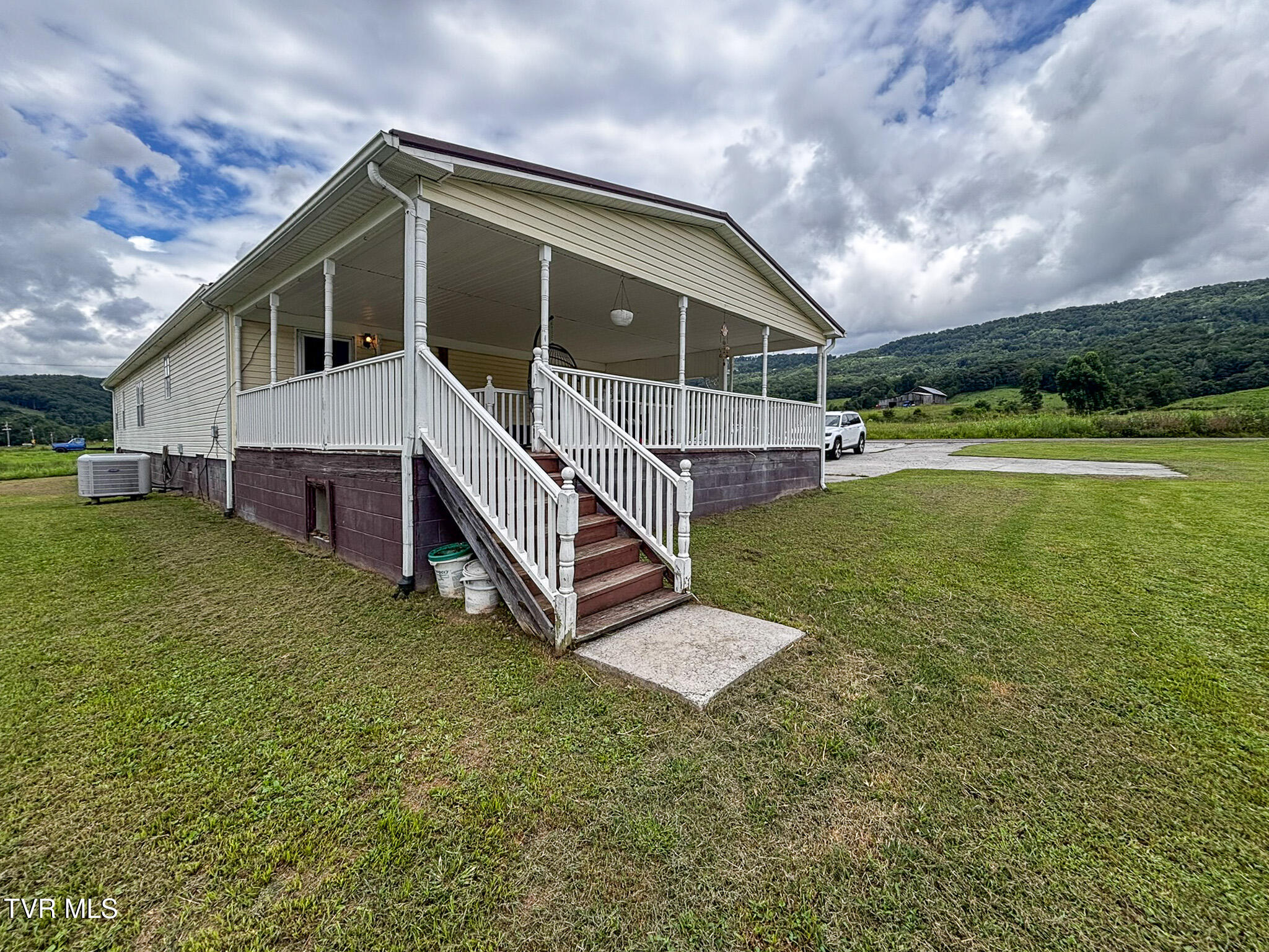 3101 Pattonsville Road Duffield, VA 24244 - Photo 32 of 36 IMG_6736-2