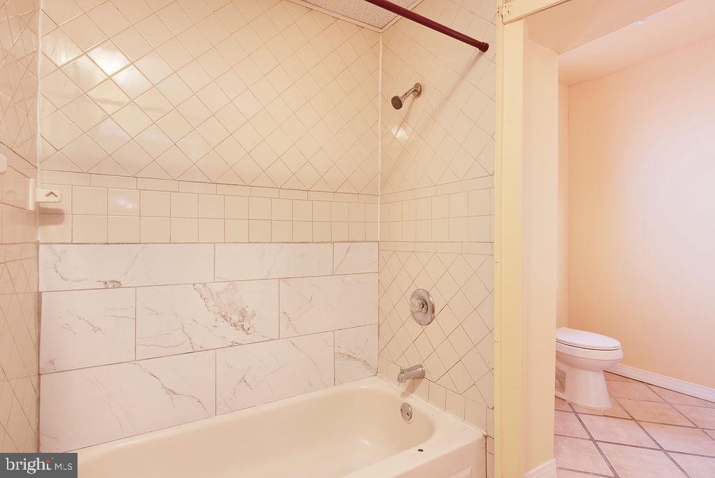 152 Walnut Street Reading, PA 19601 - Photo 17 of 29 Gallery Image 17