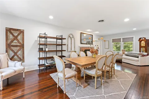 $1,400,000 | 211 Strawtown Road, West Nyack, NY 10994