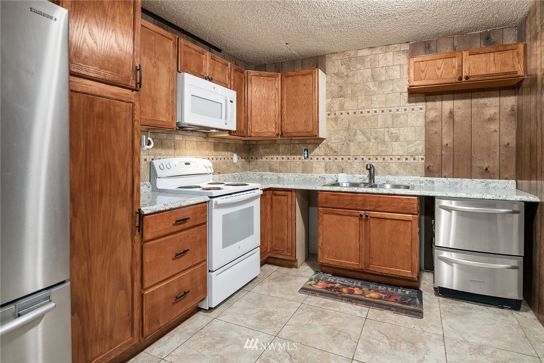 3722 Morris Avenue South Renton, WA 98055 - Photo 11 of 23 Gallery Image 11