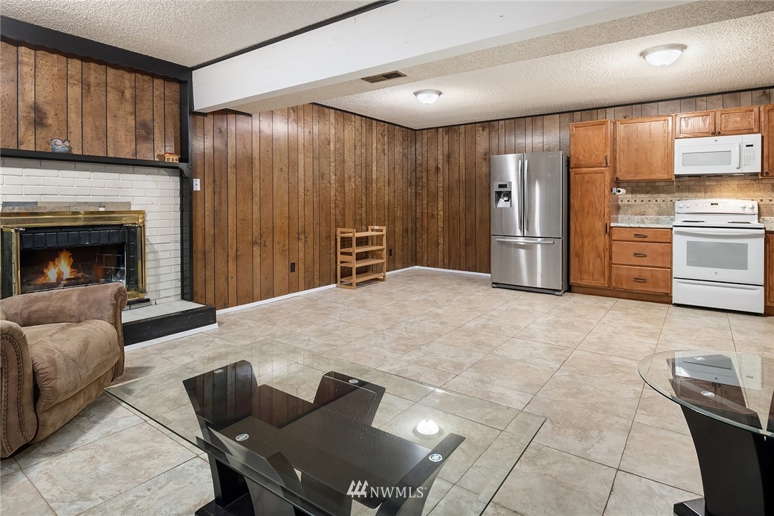 3722 Morris Avenue South Renton, WA 98055 - Photo 12 of 23 Gallery Image 12