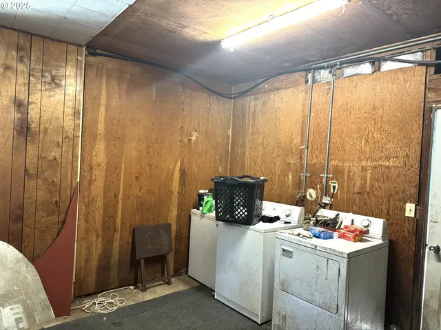 $253,000 | 621 Irving Drive, Myrtle Creek, OR 97457