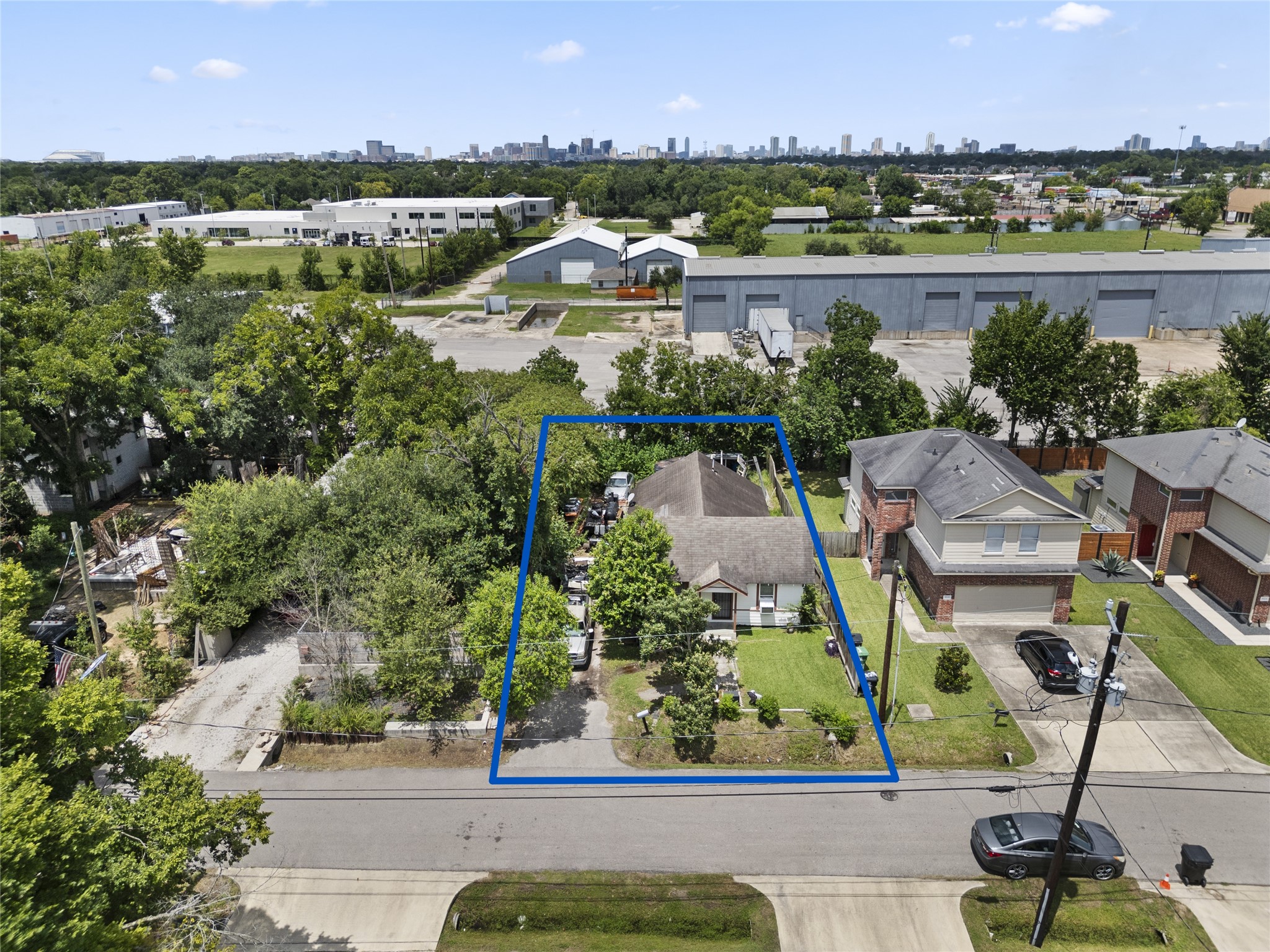 5902 Grace Lane Houston, TX 77021 - Photo 1 of 7 5902 Grace