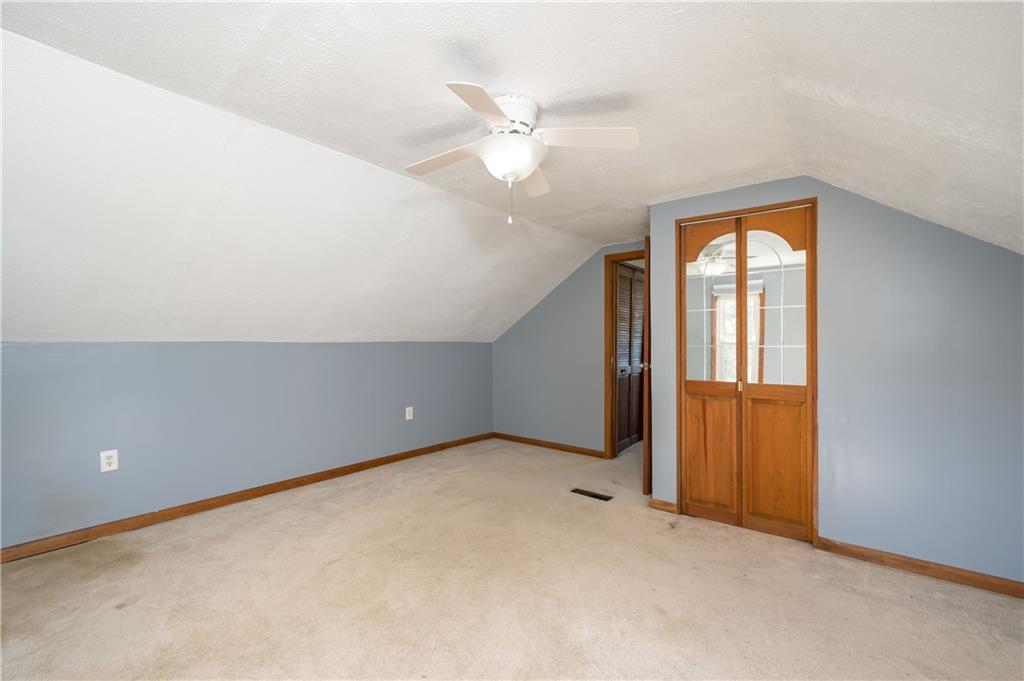 825 Reno Street Rochester, PA 15074 - Photo 17 of 23 an empty room with windows and closet