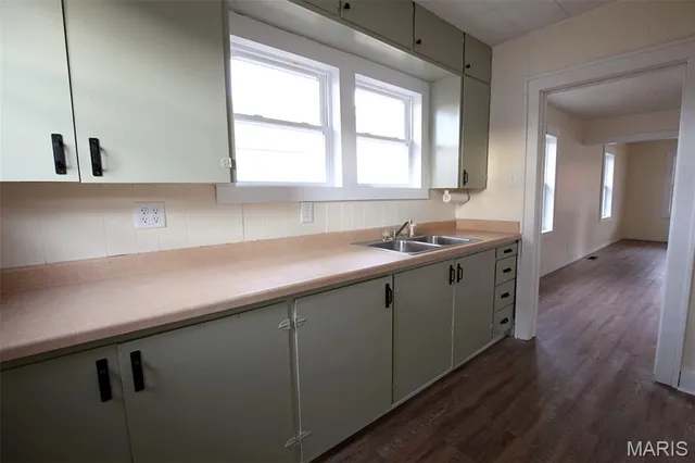 $72,500 | 207 North 4th Street, Vandalia, IL 62471