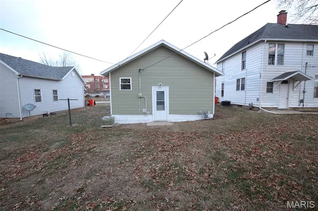 $72,500 | 207 North 4th Street, Vandalia, IL 62471