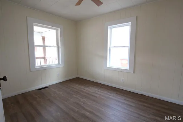 $72,500 | 207 North 4th Street, Vandalia, IL 62471