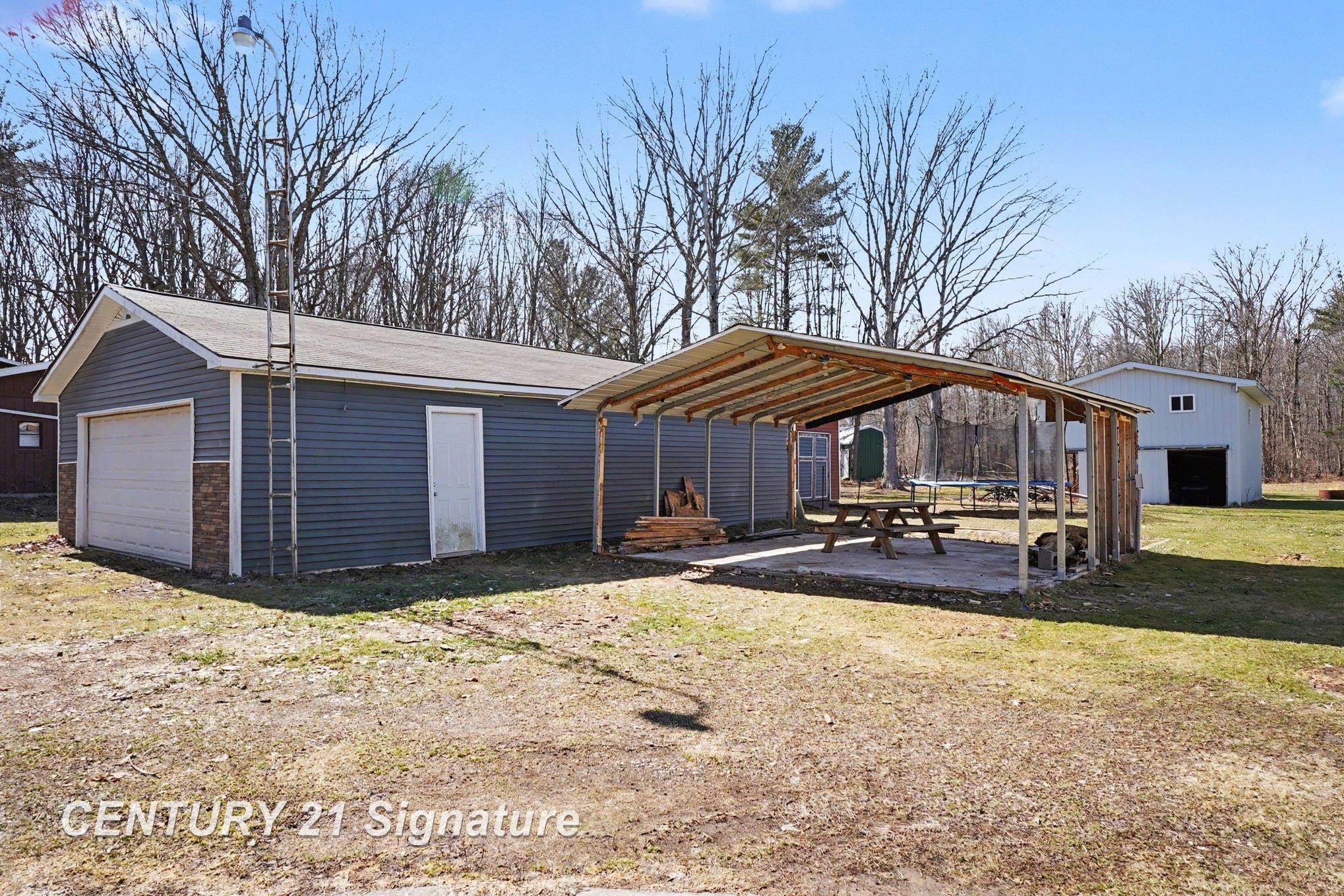 7154 Barkley Road Vassar, MI 48768 - Photo 5 of 31