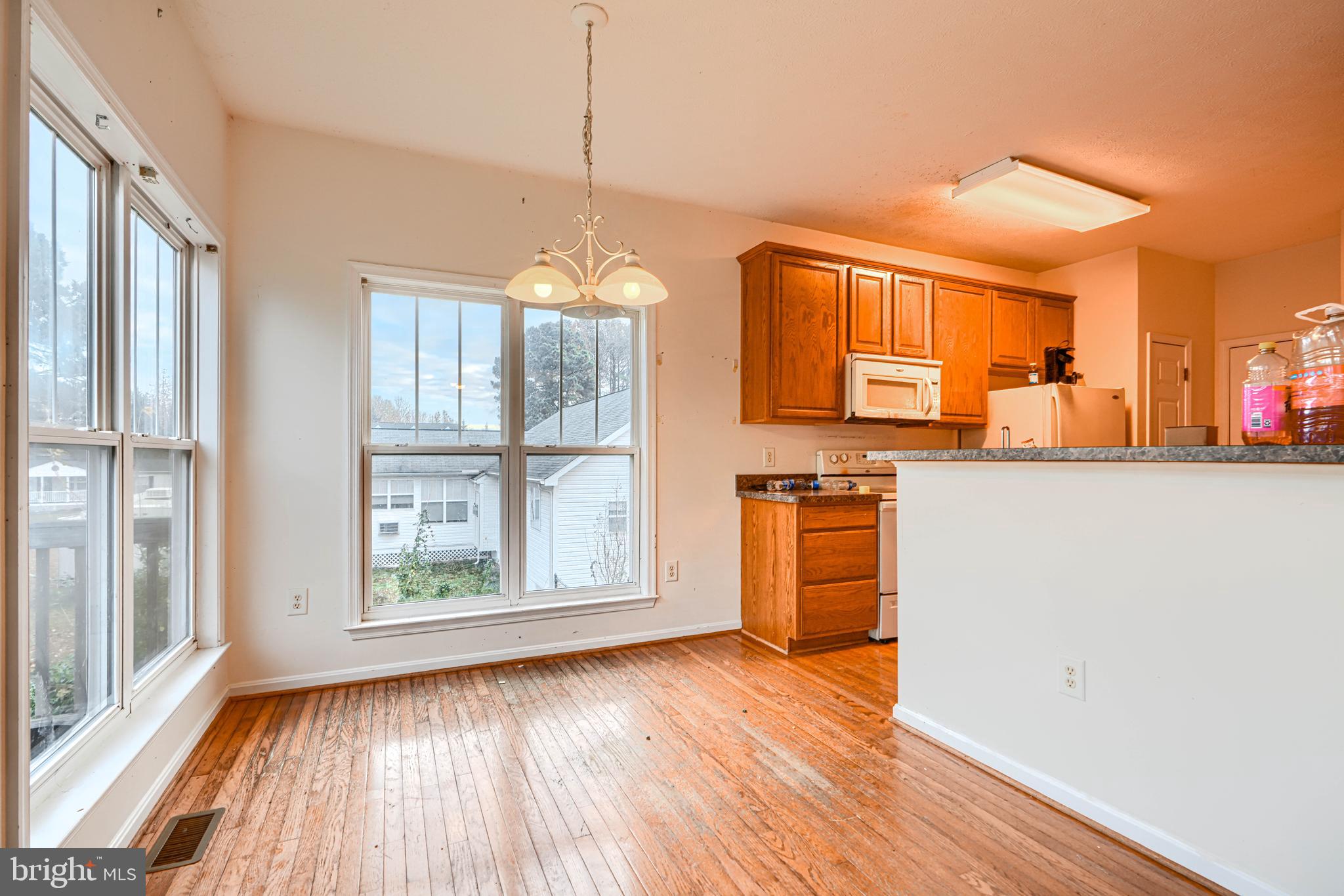 203 Forest Avenue Colonial Beach, VA 22443 - Photo 8 of 41