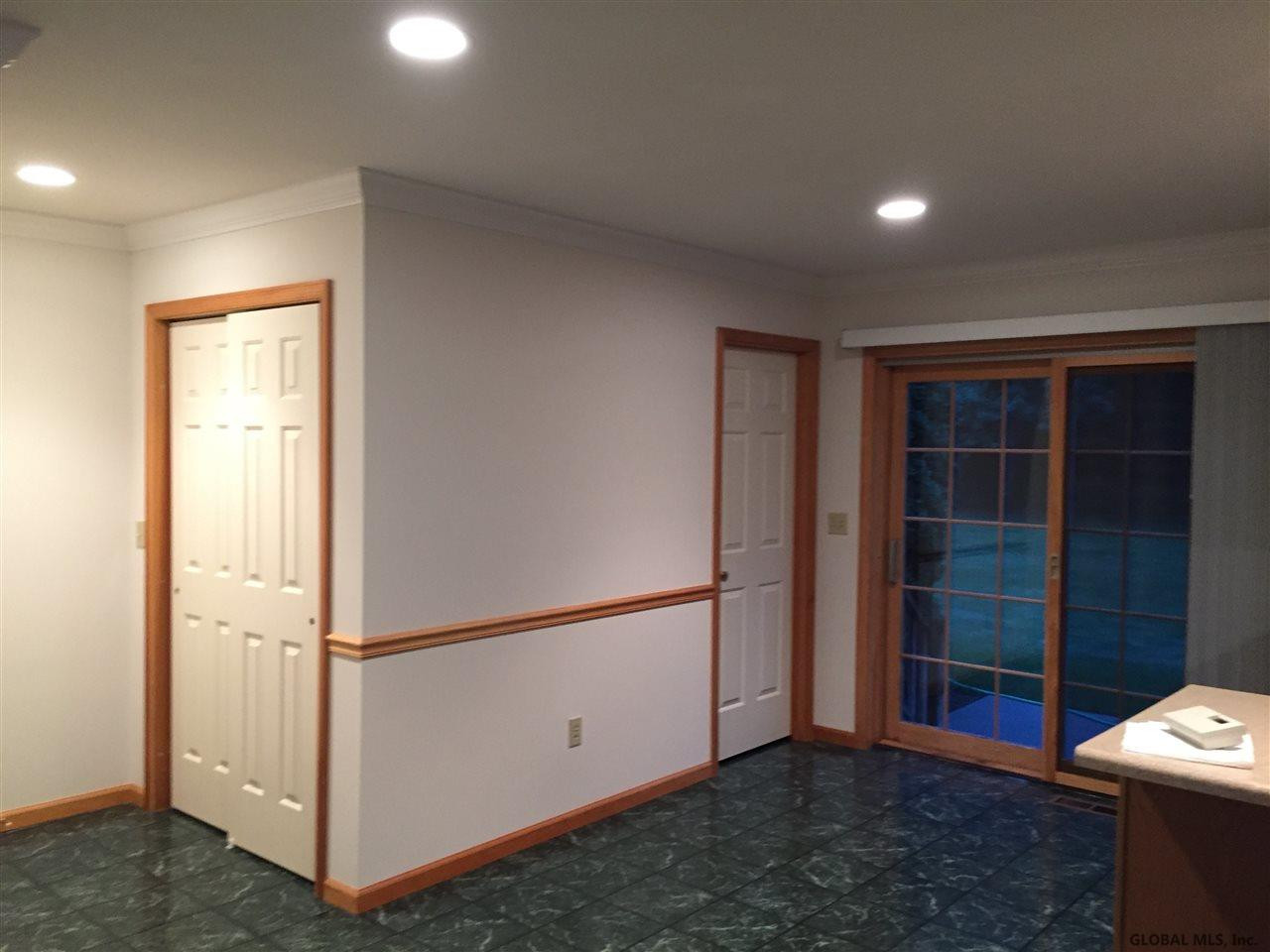 8 Red Maple Lane, Unit B Halfmoon, NY 12065 - Photo 7 of 18 Photo 7