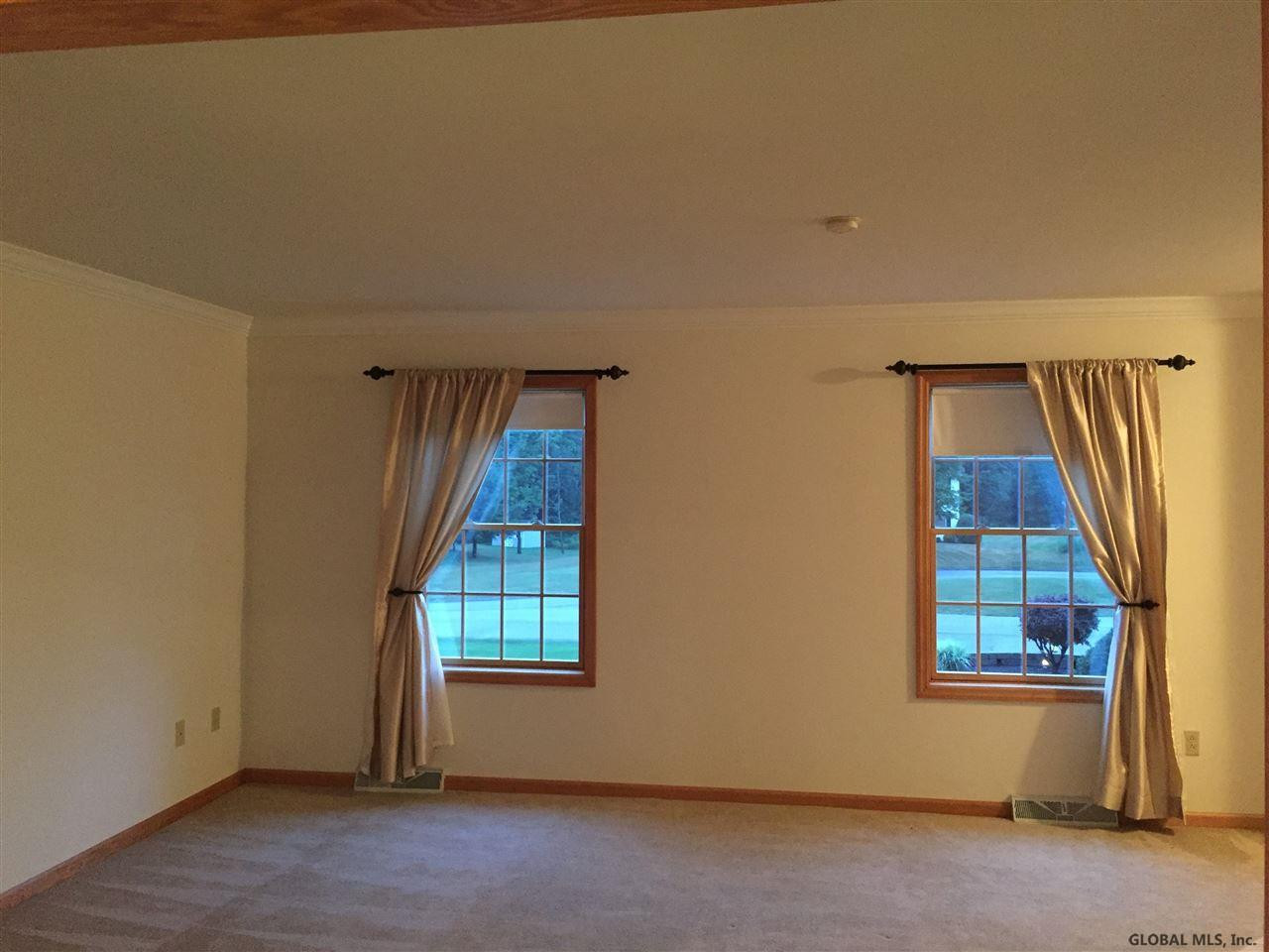 8 Red Maple Lane, Unit B Halfmoon, NY 12065 - Photo 10 of 18 Photo 10