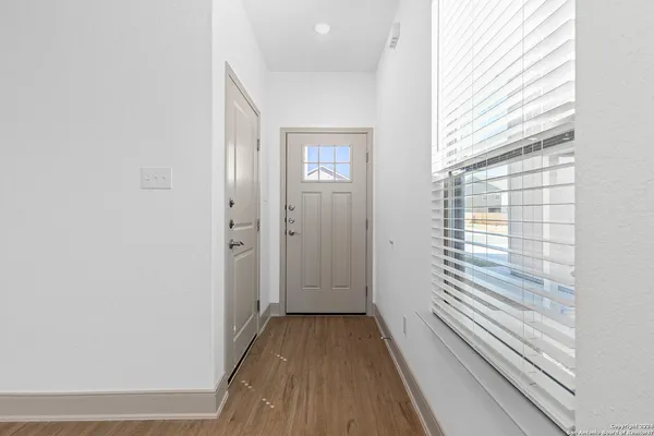 $1,595 | 7523 Gramercy Way, Unit 101, San Antonio, TX 78253