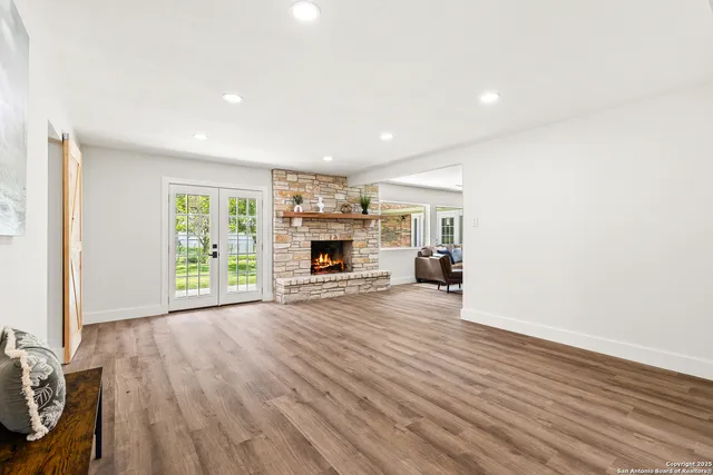 $375,000 | 119 Shadywood Lane, San Antonio, TX 78216