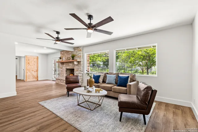 $375,000 | 119 Shadywood Lane, San Antonio, TX 78216