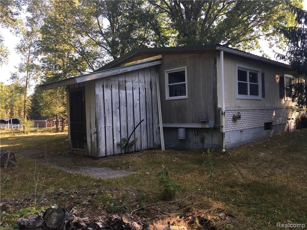 657 Rogers Road Linwood, MI 48634 - Photo 11 of 17 IMG-0025.JPG