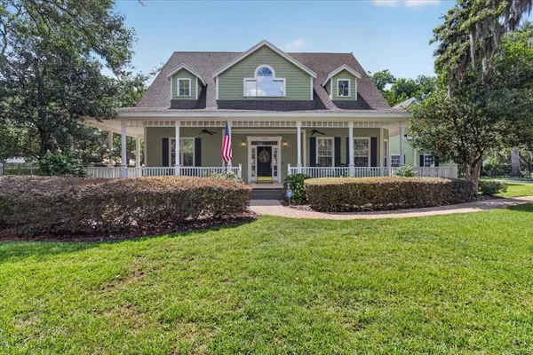 $949,999 | 2928 Chelsea Woods Drive, Valrico, FL 33596