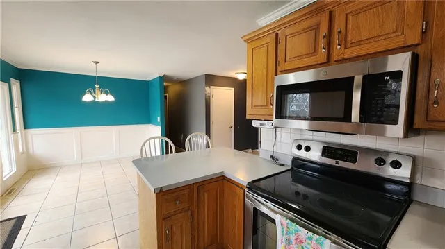 $319,000 | 908 Harr-Grove, Peculiar, MO 64078