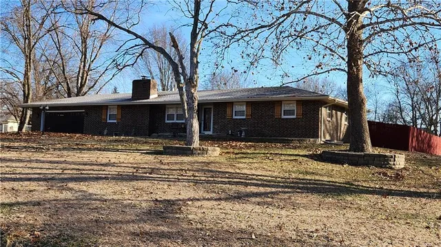 $319,000 | 908 Harr-Grove, Peculiar, MO 64078