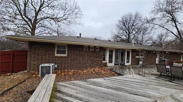 $319,000 | 908 Harr-Grove, Peculiar, MO 64078