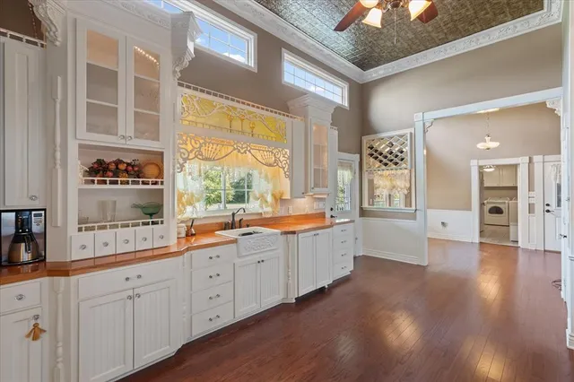 $1,250,000 | 374 County Road 104, Carthage, TX 75633