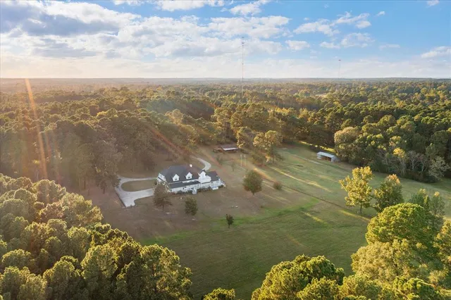 $1,250,000 | 374 County Road 104, Carthage, TX 75633