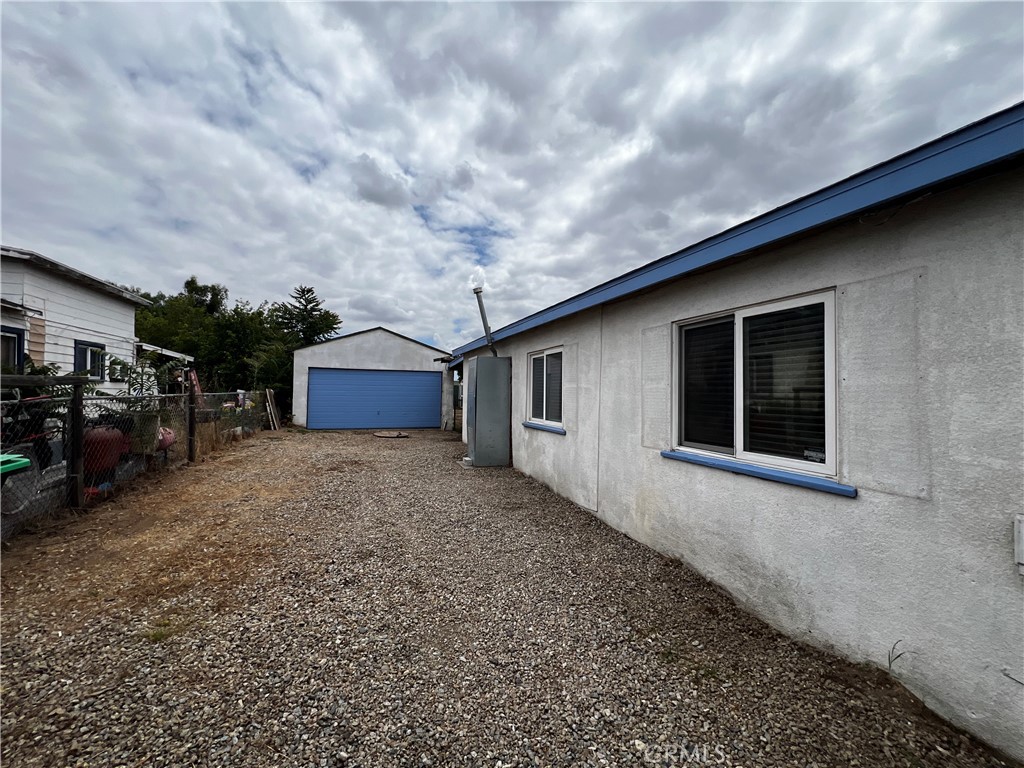 910 South Rancho Avenue Colton, CA 92324 - Photo 27 of 27 Drive way to the garage