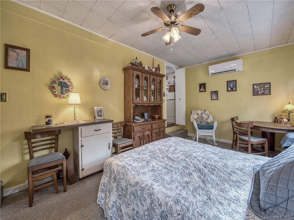 669 County Road Waynesville, NC 28785 - Photo 11 of 26