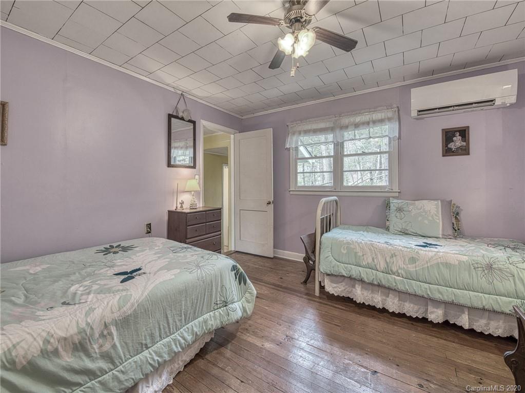 669 County Road Waynesville, NC 28785 - Photo 18 of 26