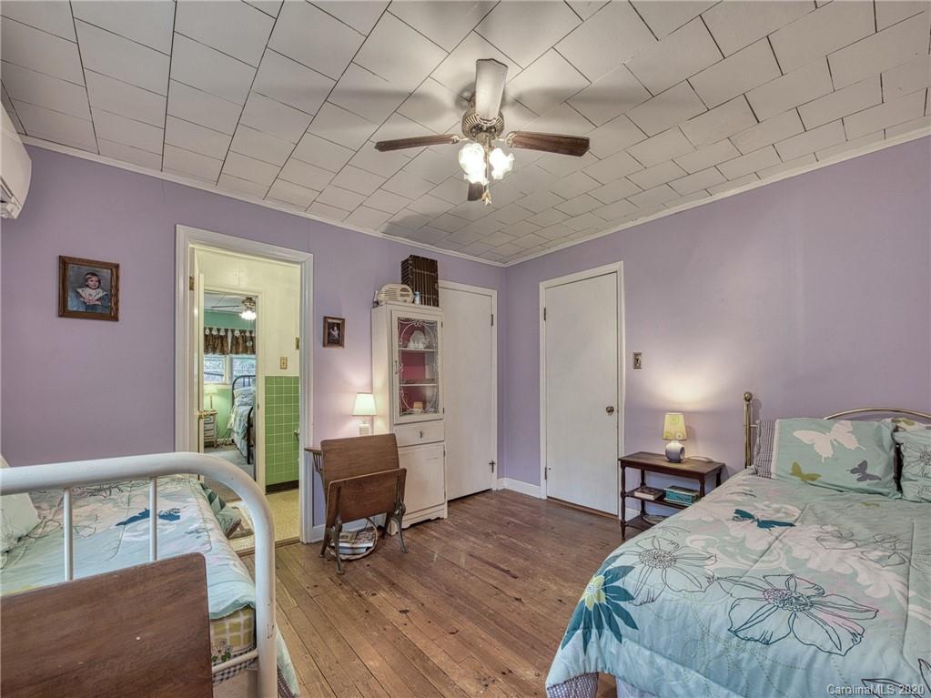 669 County Road Waynesville, NC 28785 - Photo 20 of 26