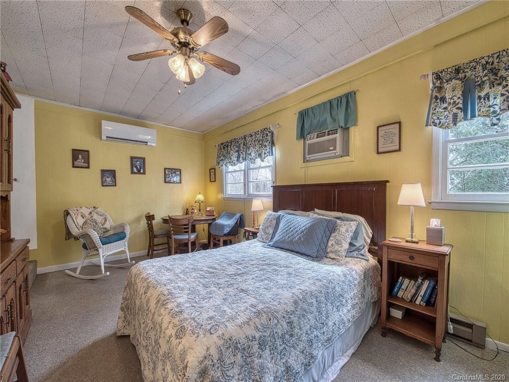 669 County Road Waynesville, NC 28785 - Photo 10 of 26
