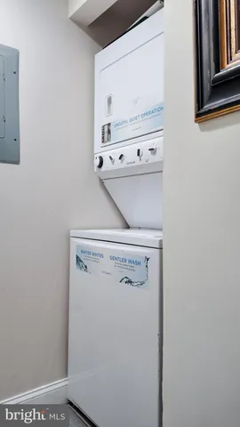 a close up view of washer and dryer