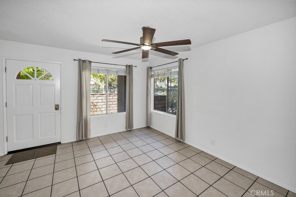 28114 Seco Canyon Road, Unit 156 Saugus, CA 91390 - Photo 9 of 31 a view of an entryway
