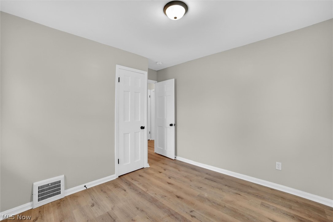 19500 Libby Road Maple Heights, OH 44137 - Photo 14 of 23