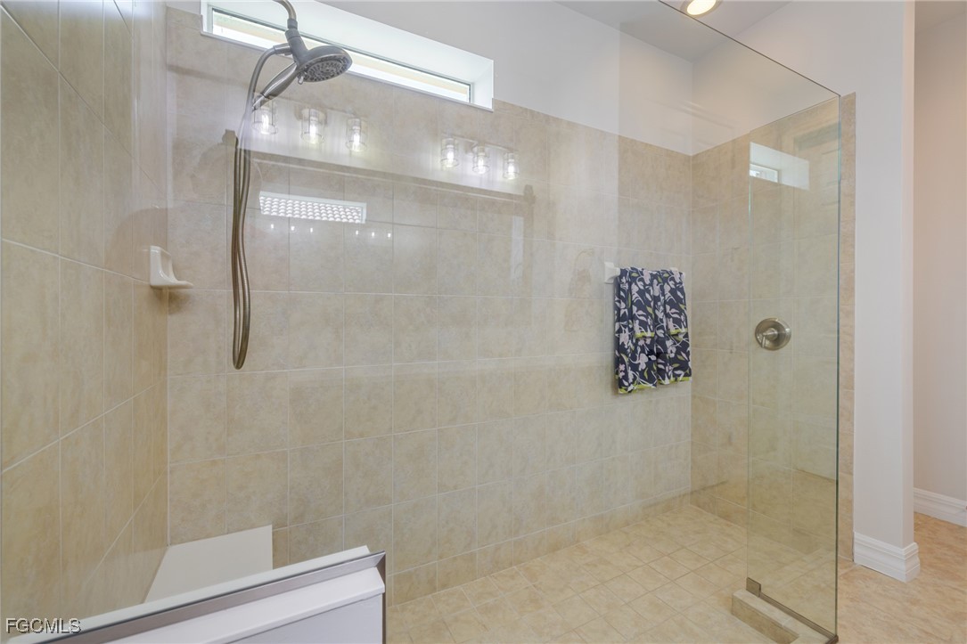 8516 Benelli Court Naples, FL 34114 - Photo 20 of 50