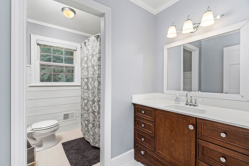 5409 Alpine Drive Raleigh, NC 27609 - Photo 21 of 30 Bathroom