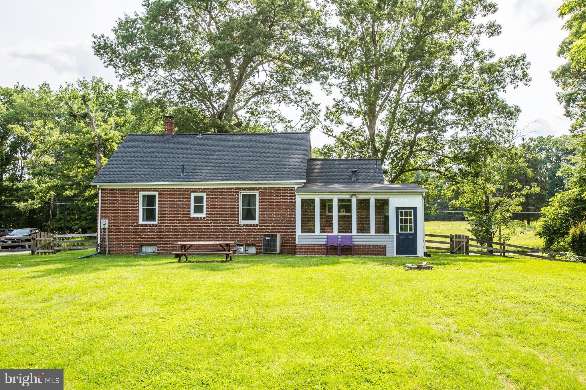 1106 Mountain View Road Fredericksburg, VA 22406 - Photo 22 of 29 Exterior (Rear)