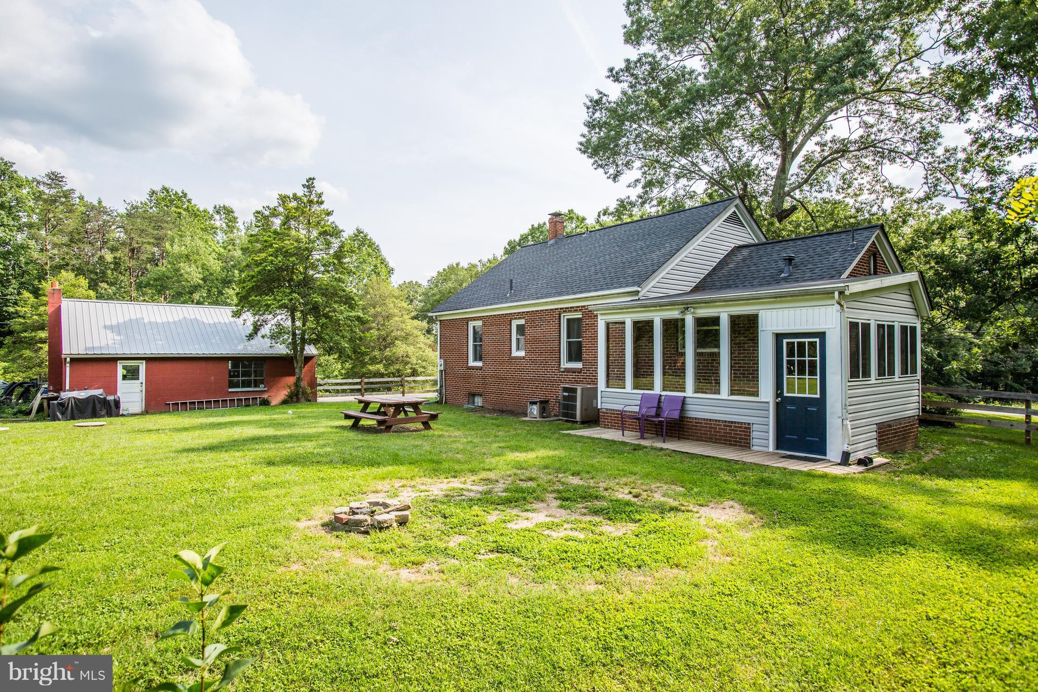 1106 Mountain View Road Fredericksburg, VA 22406 - Photo 23 of 29 Exterior (Rear)