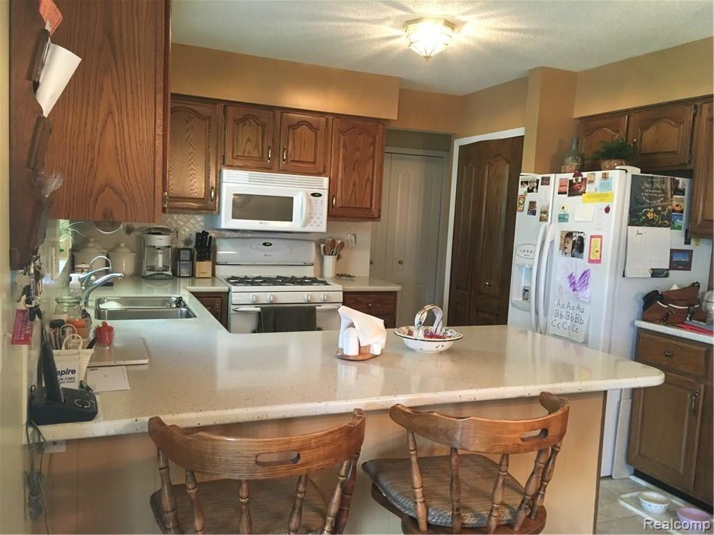 10085 North Webster Road Clio, MI 48420 - Photo 12 of 40 Clean & Move in Ready!