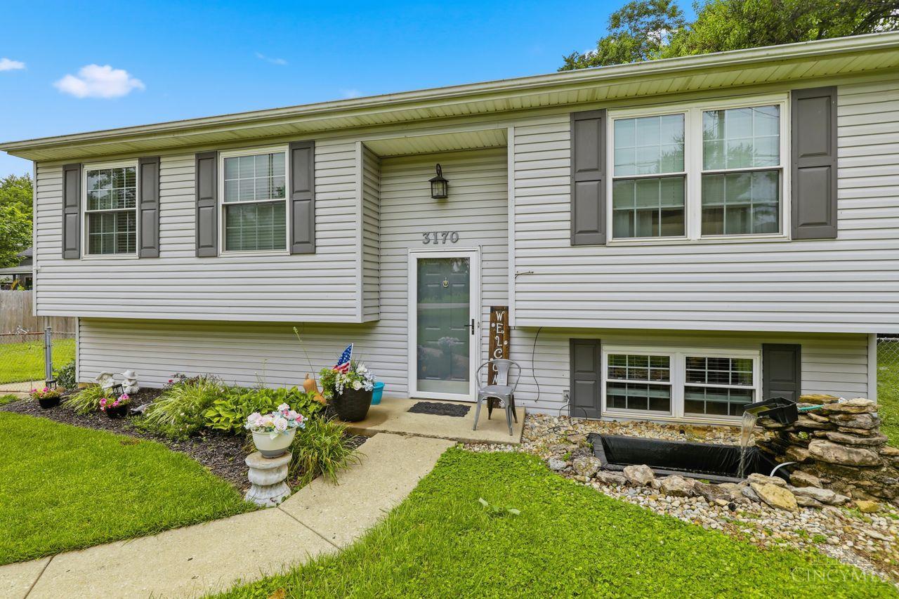 3170 Struble Road Cincinnati, OH 45251 - Photo 2 of 43