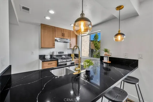 $344,900 | 2120 North Indian Canyon Drive, Palm Springs, CA 92262