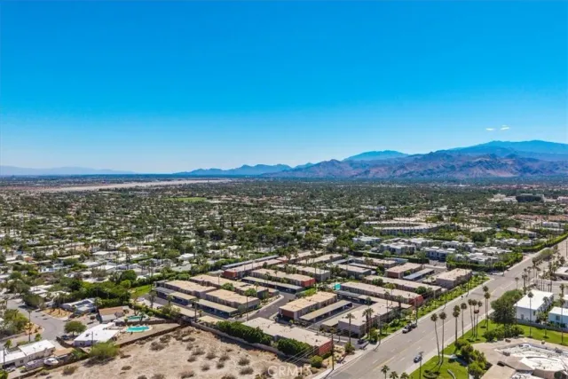 $344,900 | 2120 North Indian Canyon Drive, Palm Springs, CA 92262