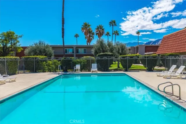 $344,900 | 2120 North Indian Canyon Drive, Palm Springs, CA 92262