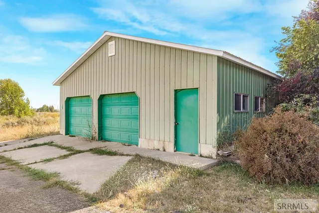 $475,000 | 819 Sand Creek Road, St. Anthony, ID 83445