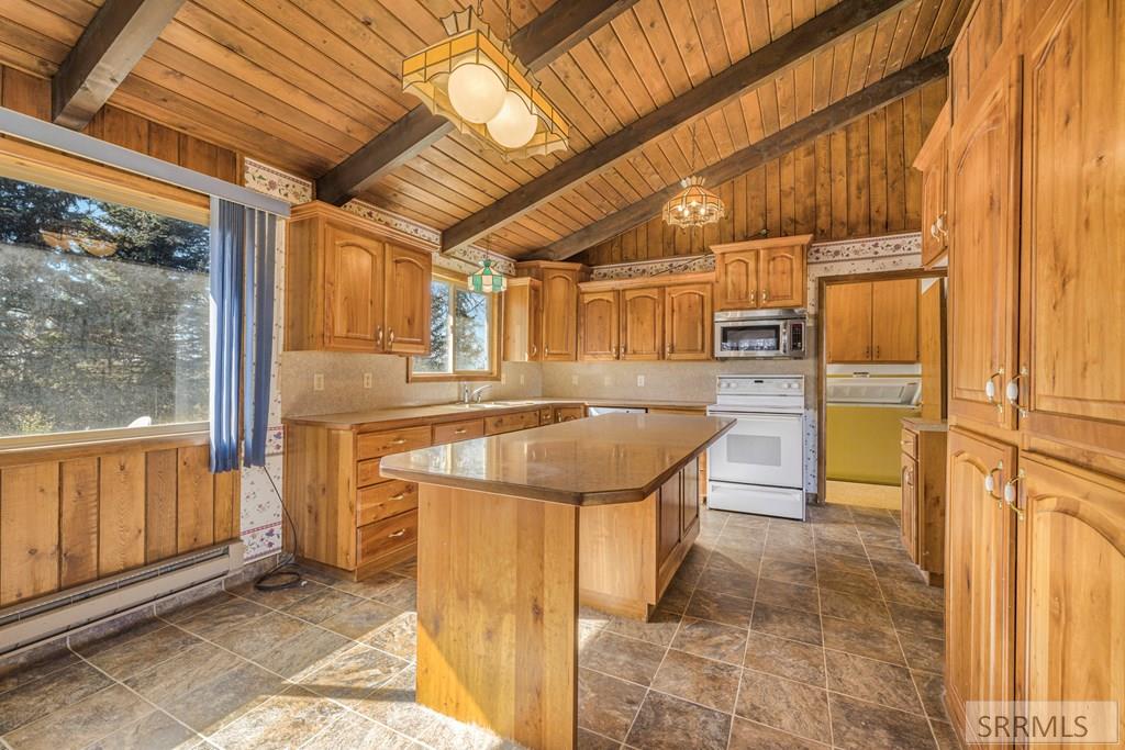 819 Sand Creek Road St. Anthony, ID 83445 - Photo 5 of 18